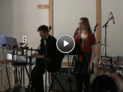 Erika framf�r Get Here