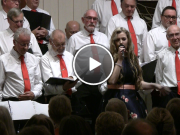 Erika framf�r Hallelujah I love him so